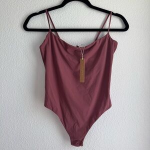 SKIMS Fits Everybody Cami Thong Bodysuit - Beet (Size L, NWT)